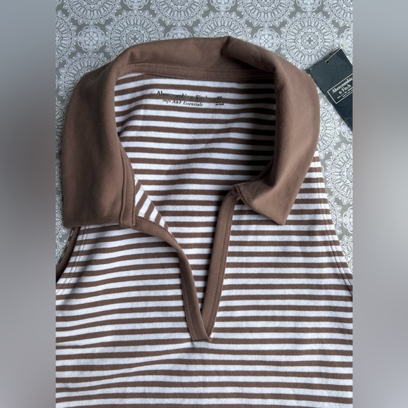 Women Abercrombie and fitch cut out crop polo tank top - Picture 4 of 5